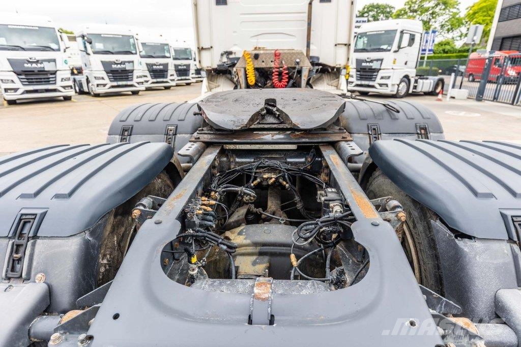 Scania R580-6x4-Intarder-BIG AXLES Trekkers