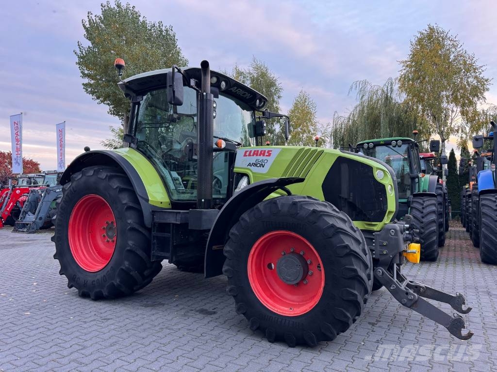 CLAAS ARION 640 CEBIS Hexashift Traktorit