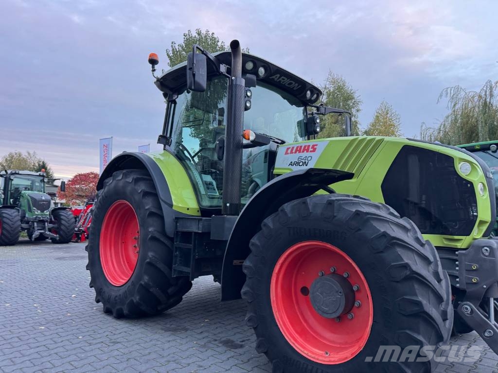 CLAAS ARION 640 CEBIS Hexashift Traktorit