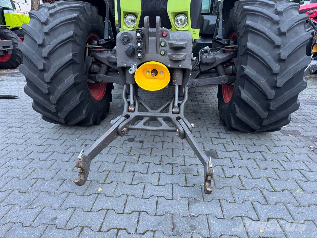 CLAAS ARION 640 CEBIS Hexashift Traktorit