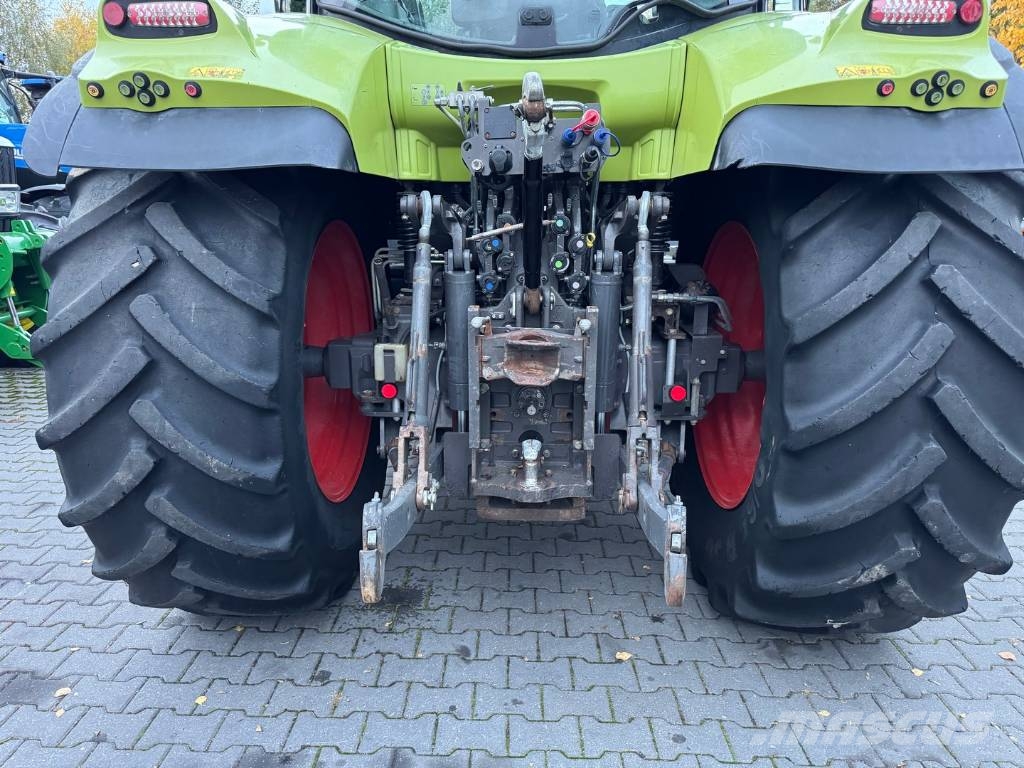 CLAAS ARION 640 CEBIS Hexashift Traktorit