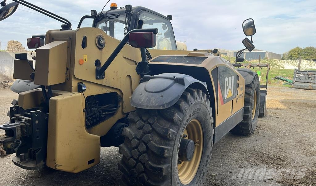 CAT TH 407 معدات مناولة لأغراض الزراعة