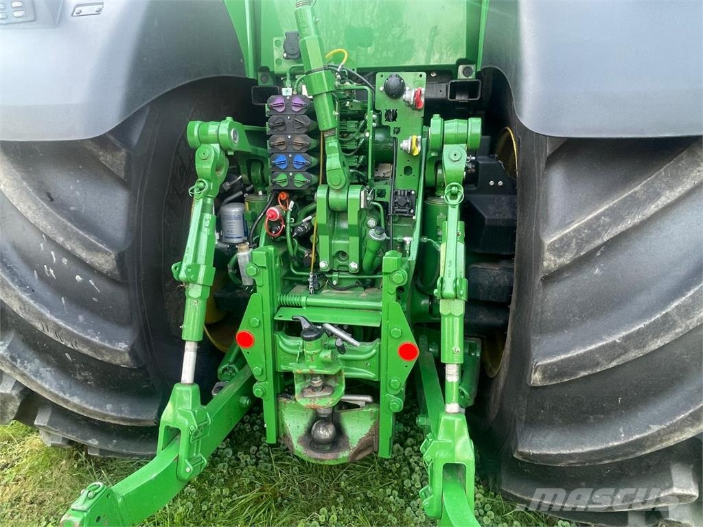 John Deere 8R 410 e23 Трактори
