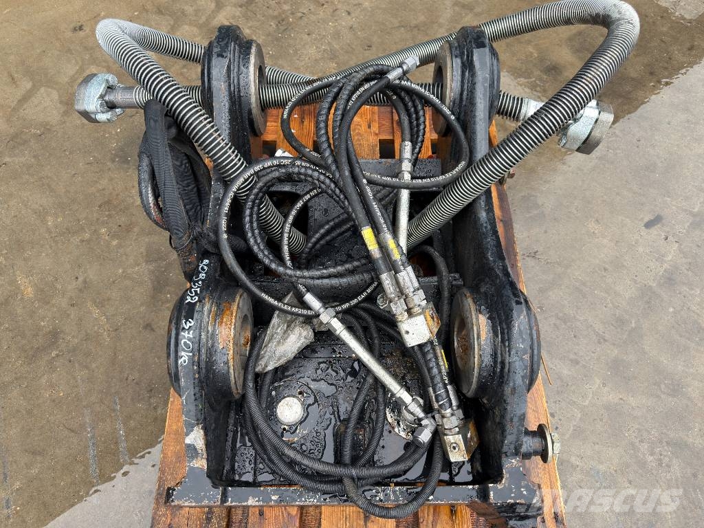OilQuick OQ70/55 SH - 329D / 329E / 330F / 330 Quick connectors