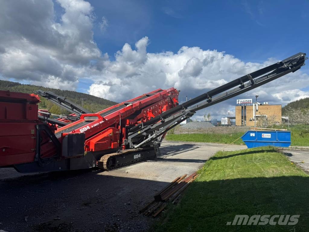 Finlay 694+ dual power Concasseur mobile