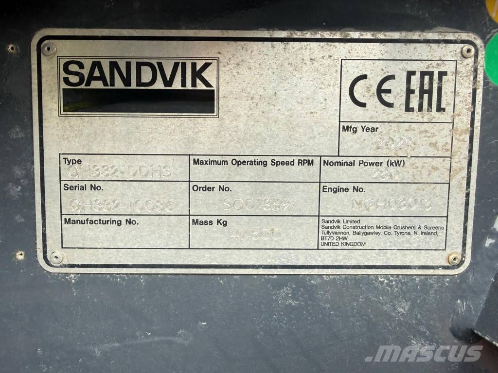 Sandvik QH 332 DDHS Trituradoras móviles