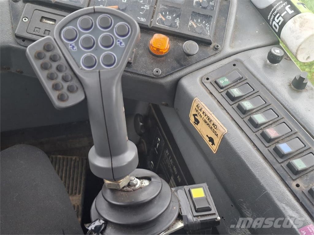 Timberjack FMG 1010 集运机