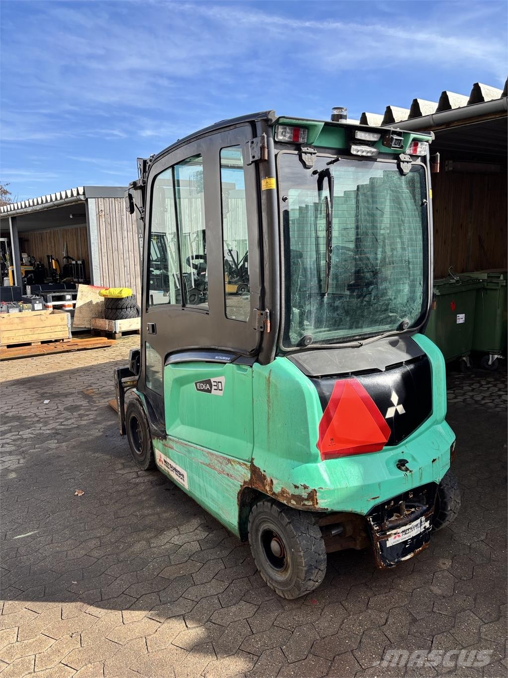Mitsubishi FB30N-80E Akumulátorové vozíky