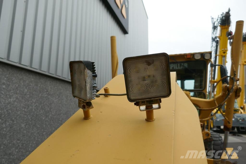CAT 140H Grader