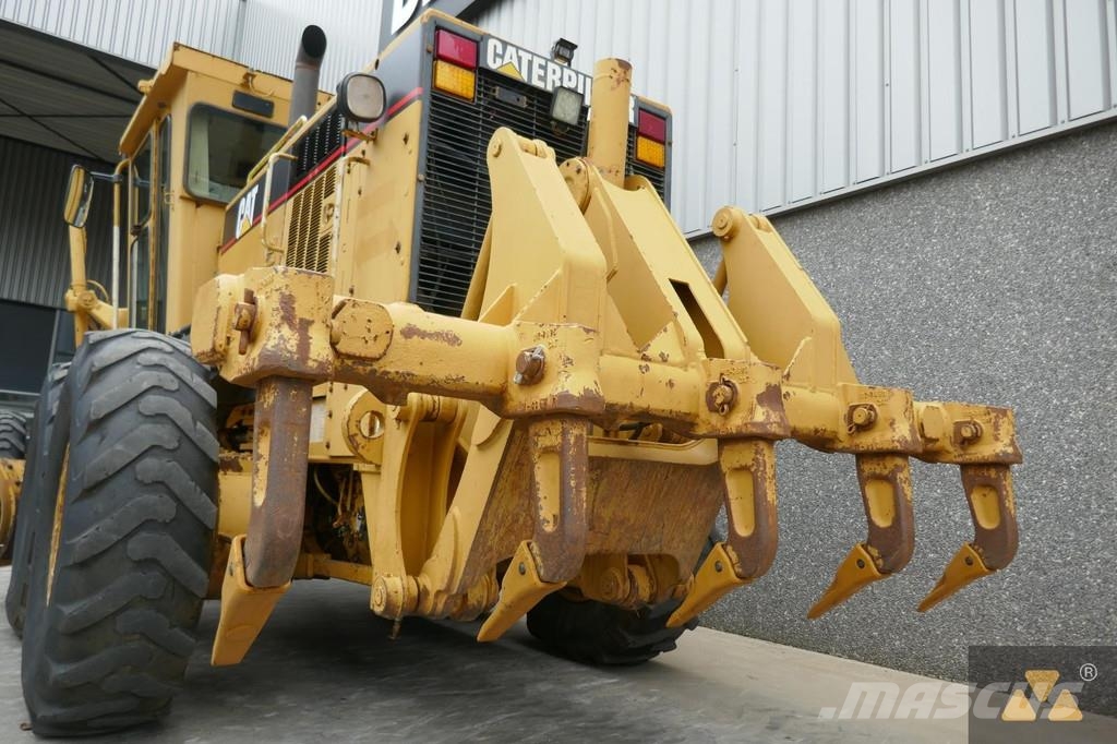 CAT 140H Veihøvler