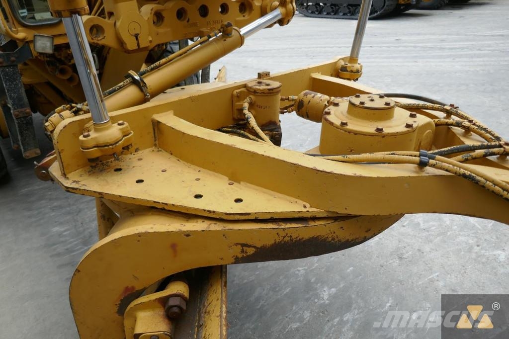 CAT 140H Grader