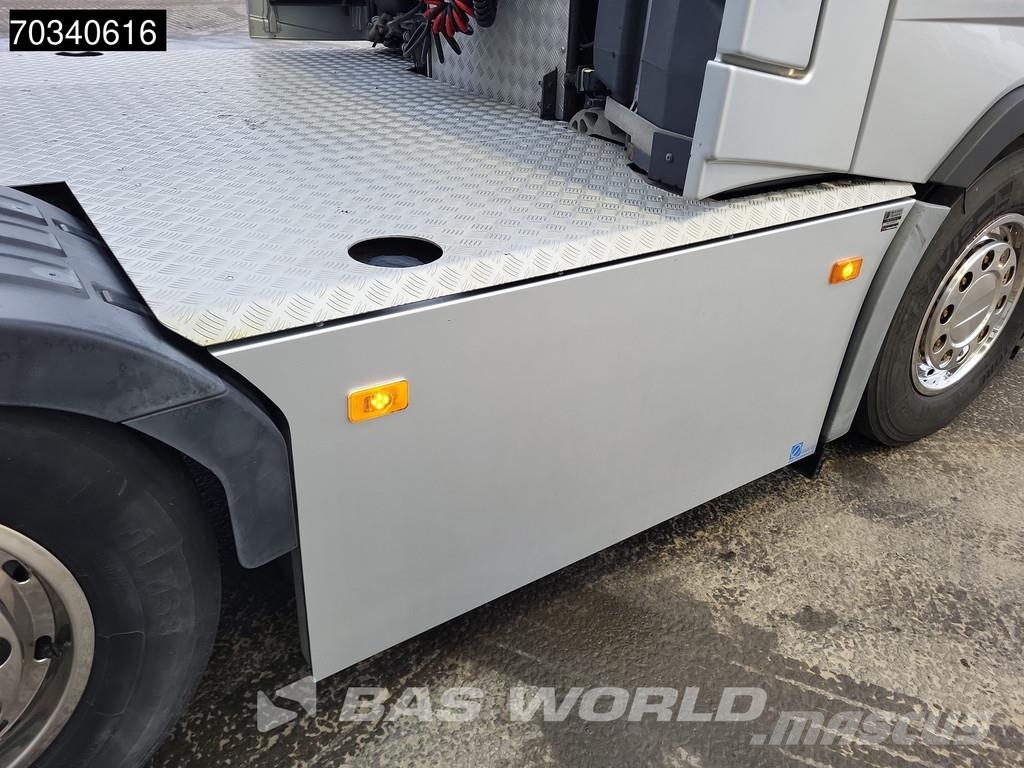 Volvo FH16 650 6X2 XL Full-Air I-ParkCool 2x Tanks Lift+ Vilcēji