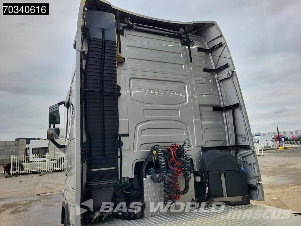Volvo FH16 650 6X2 XL Full-Air I-ParkCool 2x Tanks Lift+ Vilcēji