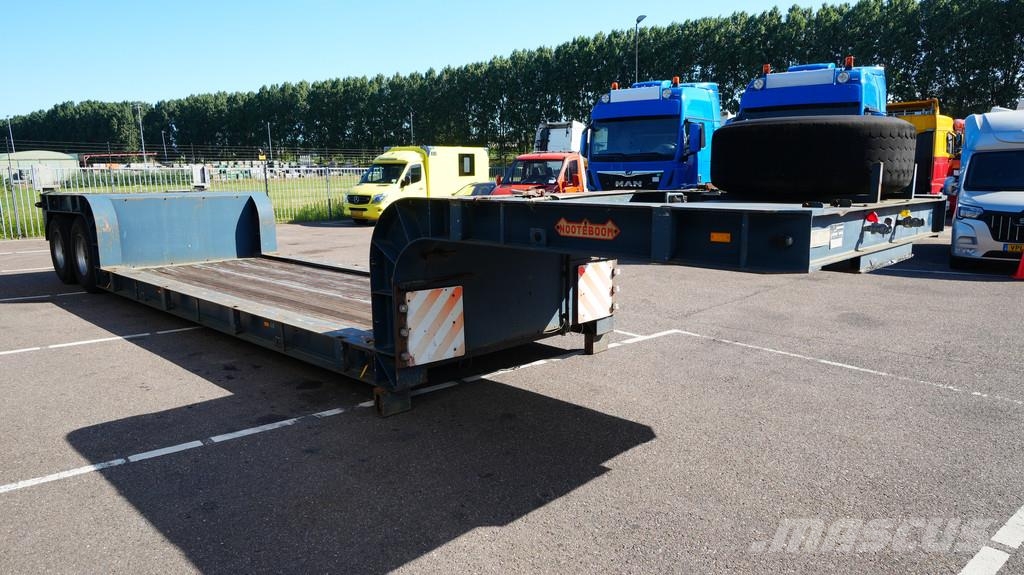 Nooteboom 2 axle low loader Låg lastande semi trailer