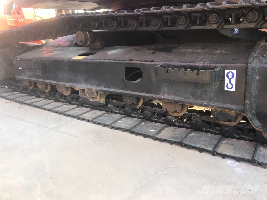 Hitachi ZX 130 Lánctalpas kotrók