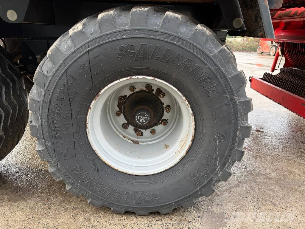 Pöttinger Torro 5100L Samozberacie vozy