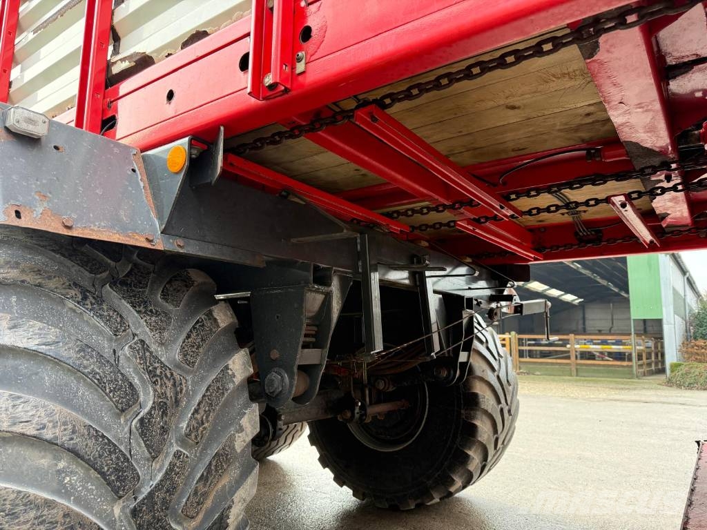 Pöttinger Torro 5100L Samozberacie vozy
