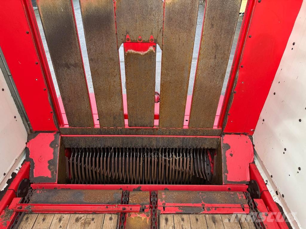 Pöttinger Torro 5100L Samozberacie vozy