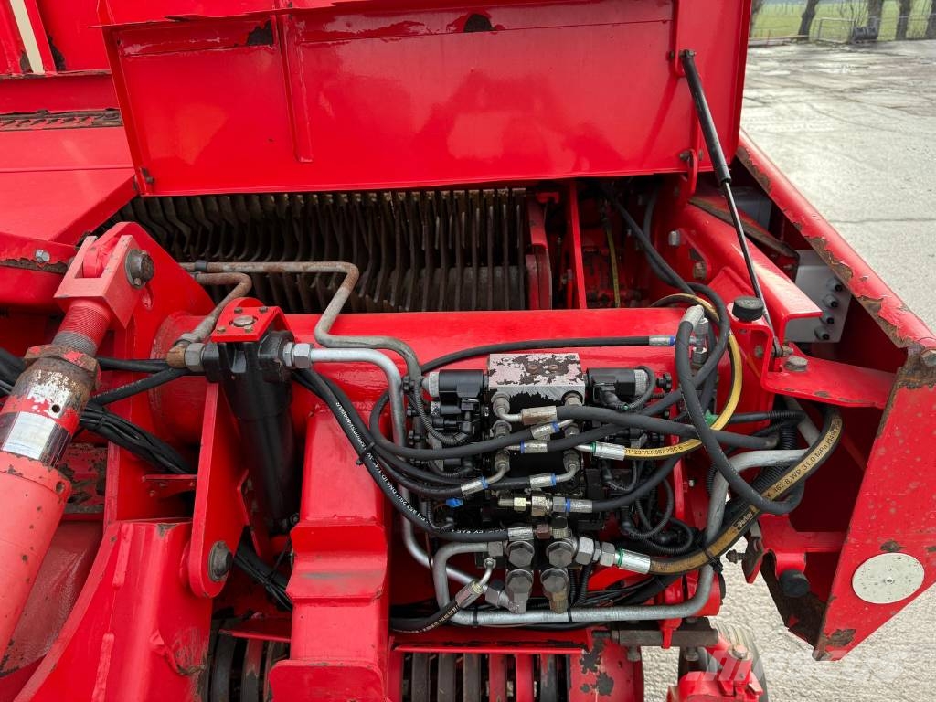 Pöttinger Torro 5100L Samozberacie vozy