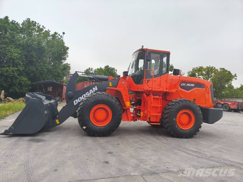 Doosan DL 505 轮式装载机
