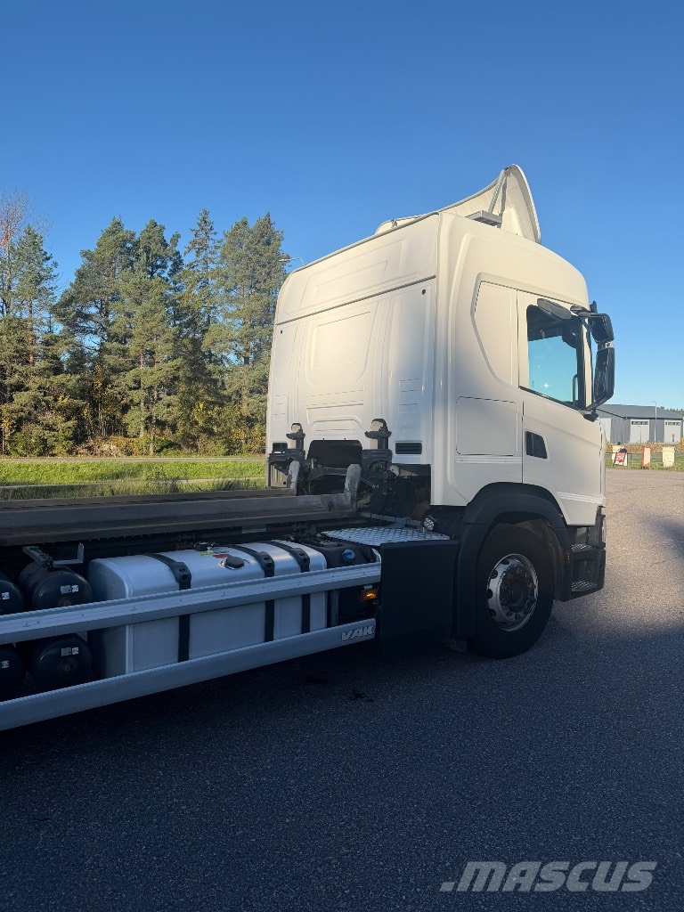 Scania G500 B6x2*4NB Kontti-/tasonostoautot