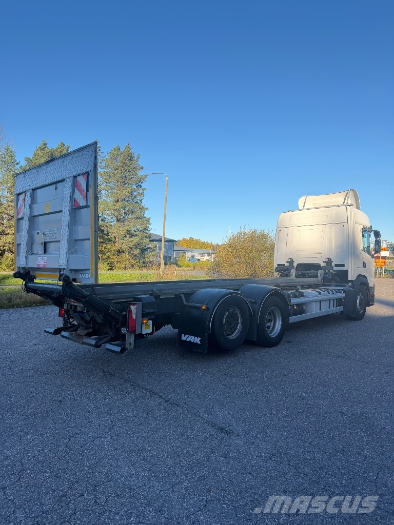 Scania G500 B6x2*4NB Kontti-/tasonostoautot