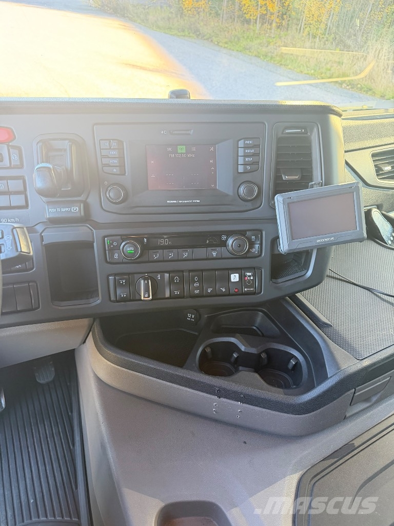 Scania G500 B6x2*4NB Kontti-/tasonostoautot