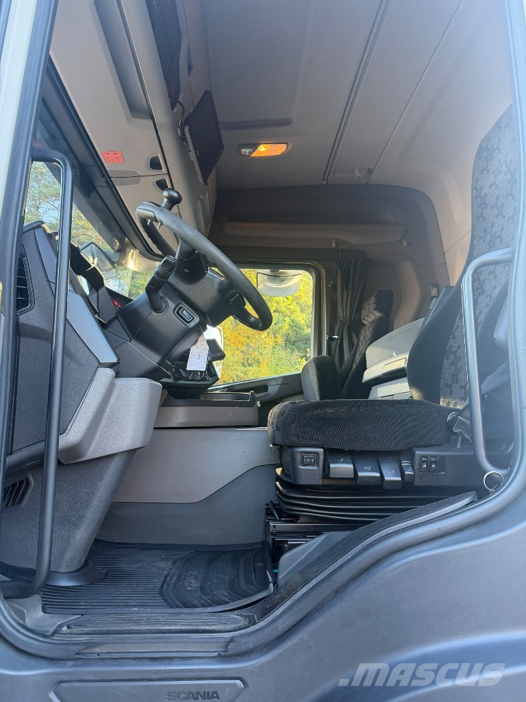 Scania G500 B6x2*4NB Kontti-/tasonostoautot