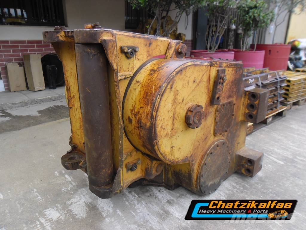 CAT WINCH FOR D9N / D9R / D9T / D10N / D10R / D10T Ostale kargo komponente