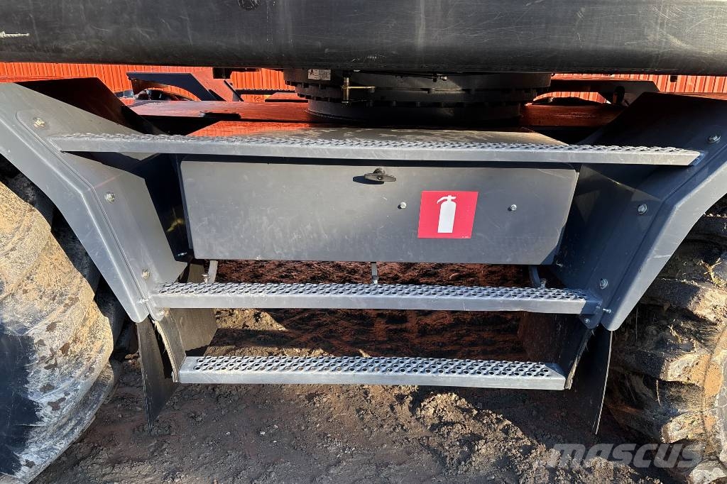 Atlas 160W, Endast 1210h, Mörevagn och 6 Redskap Mobilbagger
