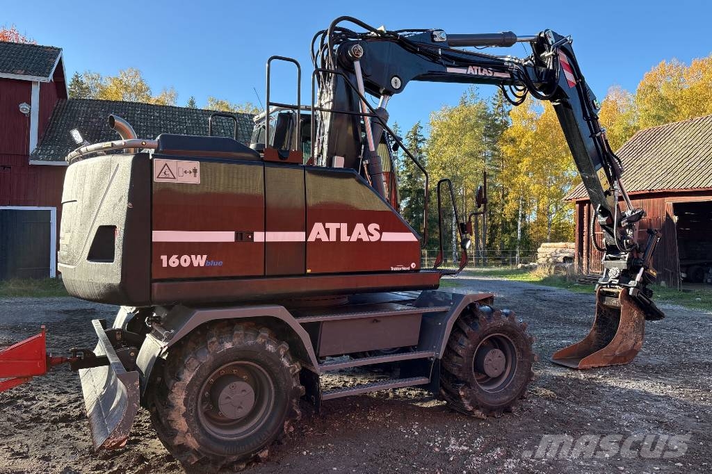 Atlas 160W, Endast 1210h, Mörevagn och 6 Redskap Mobilbagger
