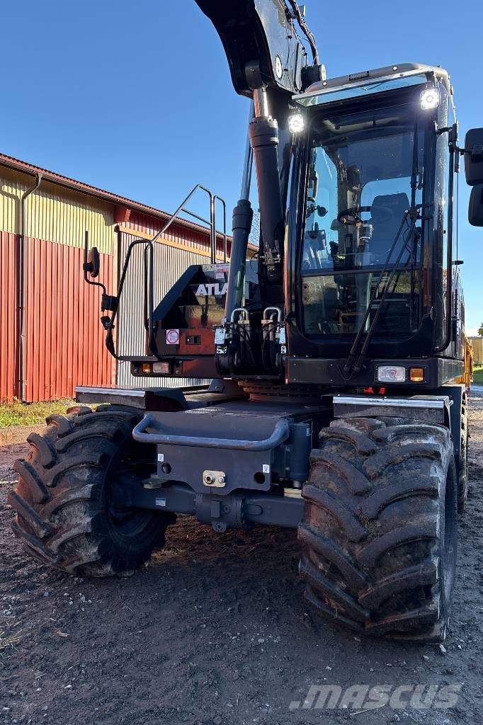 Atlas 160W, Endast 1210h, Mörevagn och 6 Redskap Mobilbagger