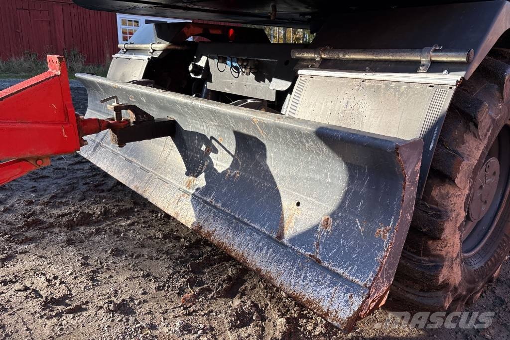 Atlas 160W, Endast 1210h, Mörevagn och 6 Redskap Mobilbagger