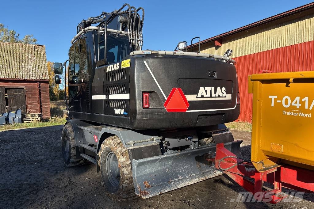 Atlas 160W, Endast 1210h, Mörevagn och 6 Redskap Mobilbagger