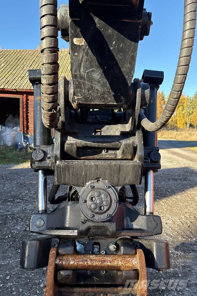 Atlas 160W, Endast 1210h, Mörevagn och 6 Redskap Mobilbagger
