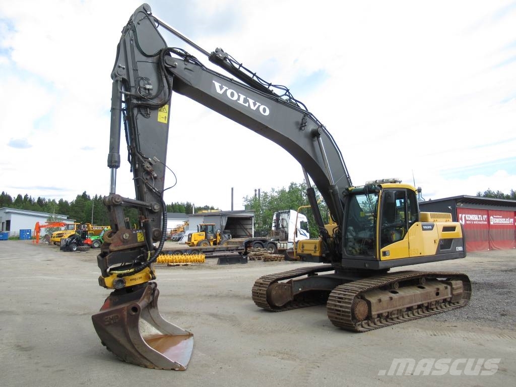 Volvo EC300DL PYÖRITTÄJÄLLÄ 履带挖掘机