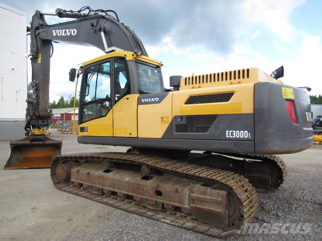 Volvo EC300DL PYÖRITTÄJÄLLÄ 履带挖掘机