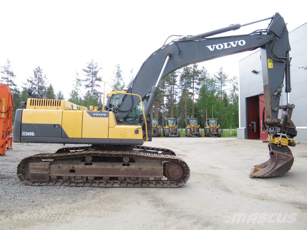 Volvo EC300DL PYÖRITTÄJÄLLÄ 履带挖掘机