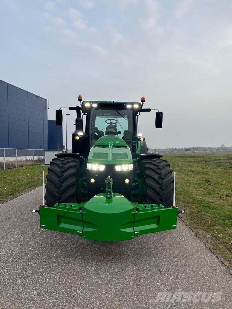 John Deere 8370R - AP 50km/u Nieuwe Nokian soil KING Banden Traktorok