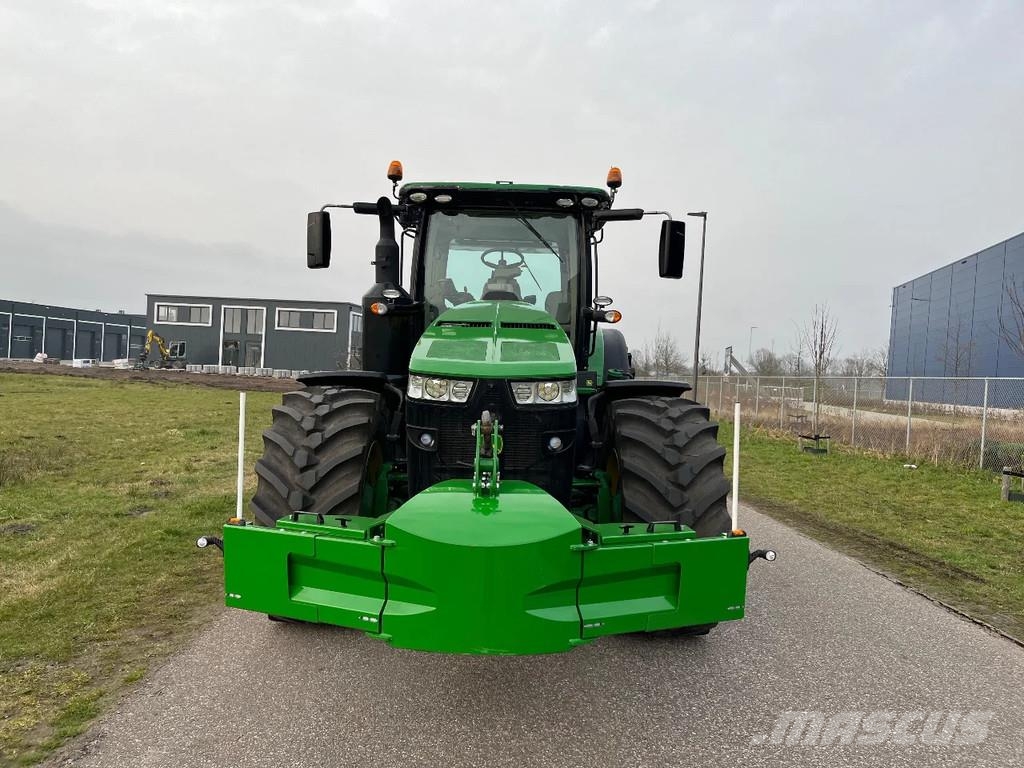 John Deere 8370R - AP 50km/u Nieuwe Nokian soil KING Banden Tractors