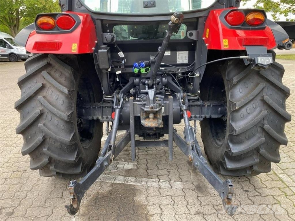 McCormick X4.080 MIT FRONTLADER Traktoren