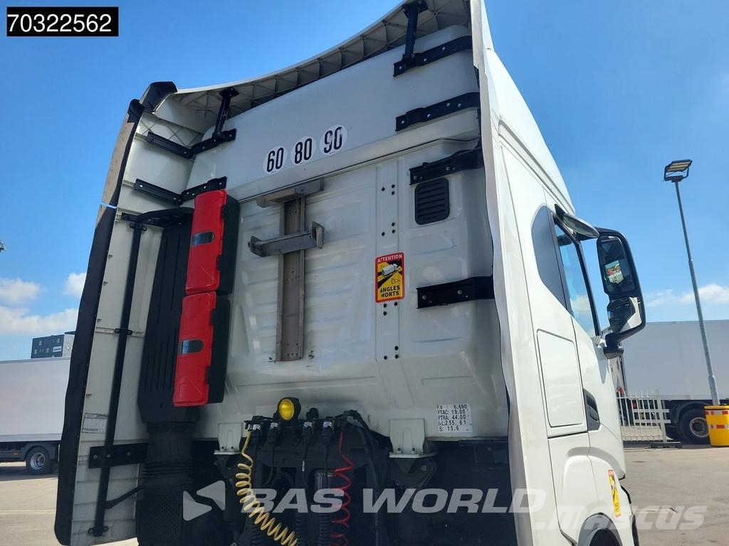 Iveco S-Way 460 S-Way 4X2 Mega Retarder 2x Tanks Standkl 트랙터 유닛