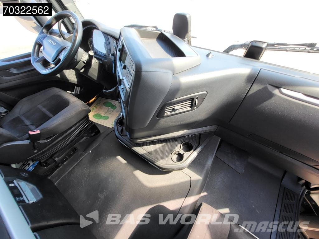 Iveco S-Way 460 S-Way 4X2 Mega Retarder 2x Tanks Standkl Trækkere