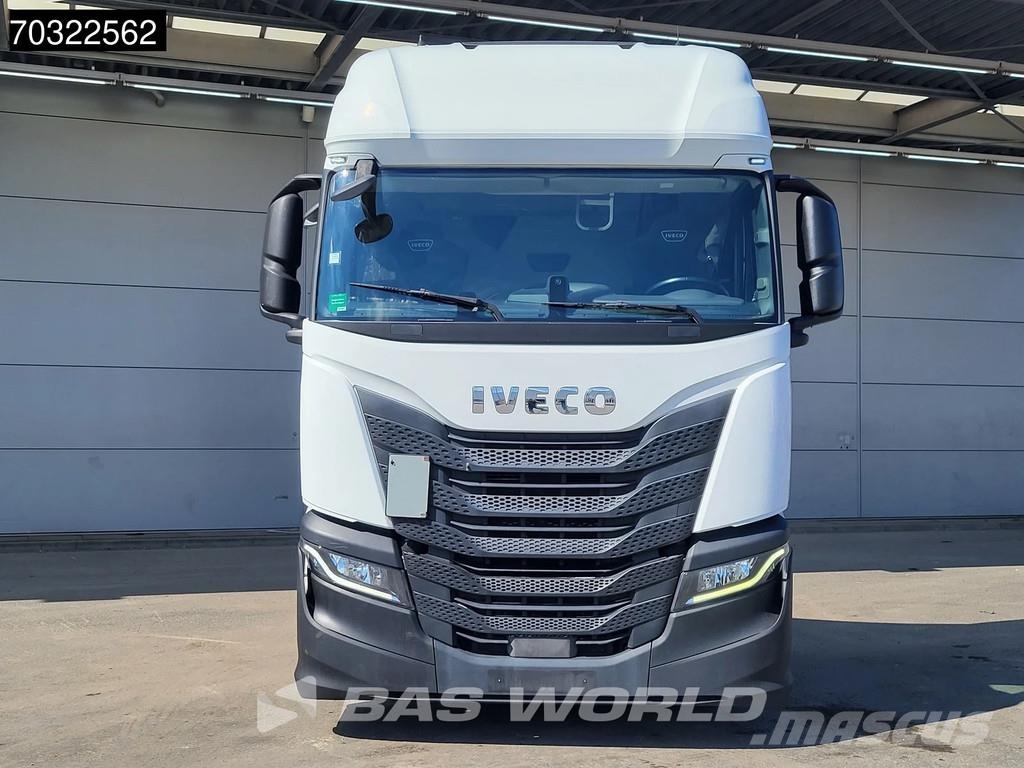 Iveco S-Way 460 S-Way 4X2 Mega Retarder 2x Tanks Standkl 트랙터 유닛