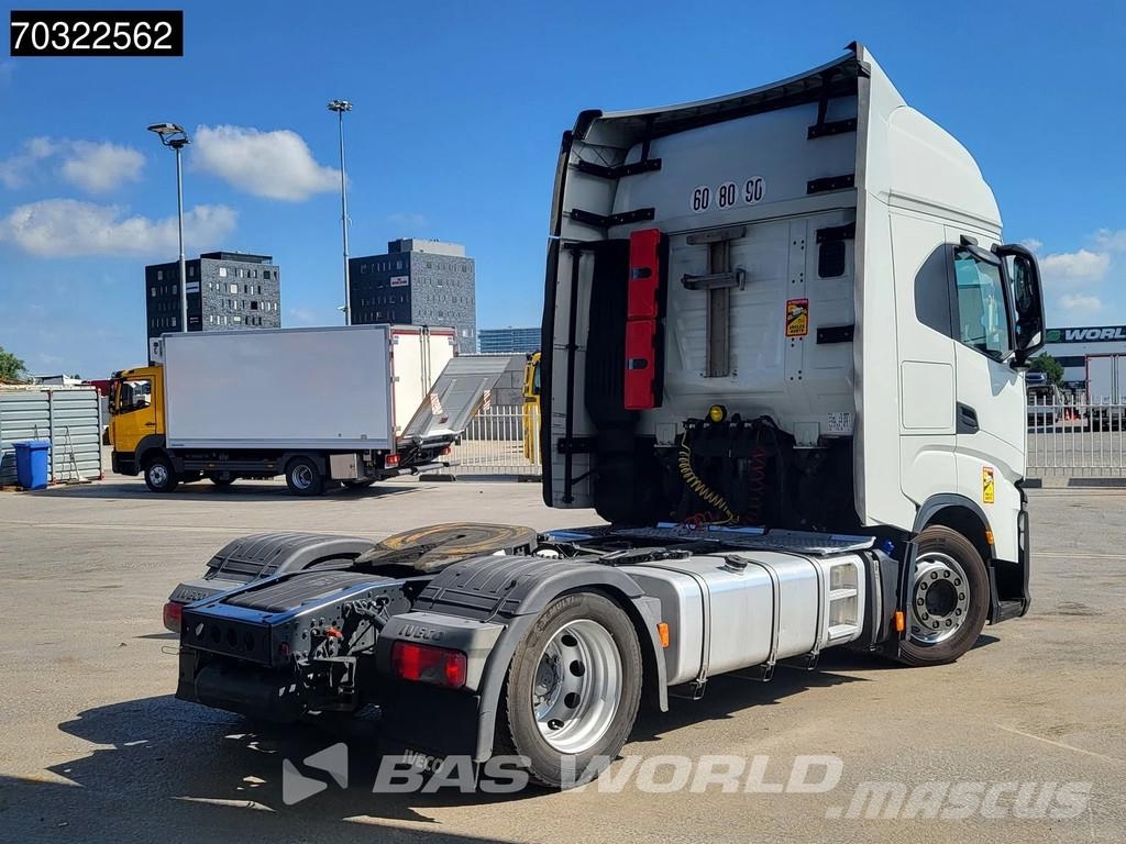 Iveco S-Way 460 S-Way 4X2 Mega Retarder 2x Tanks Standkl 트랙터 유닛
