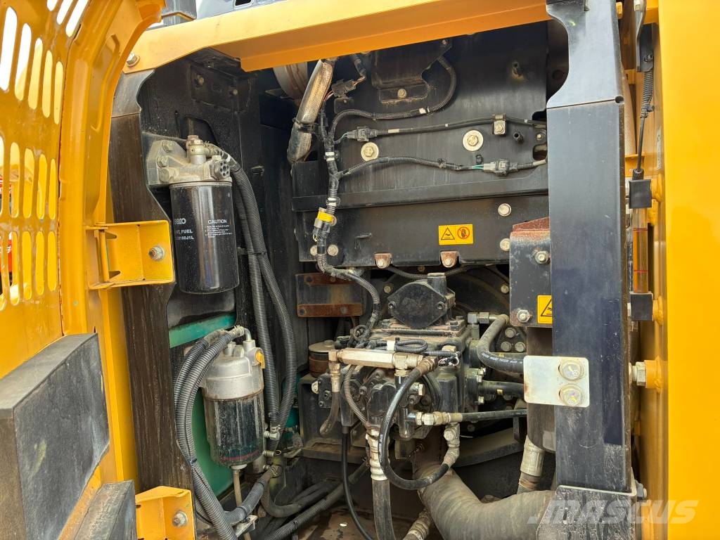 Kobelco SK 130 LC Bageri guseničari