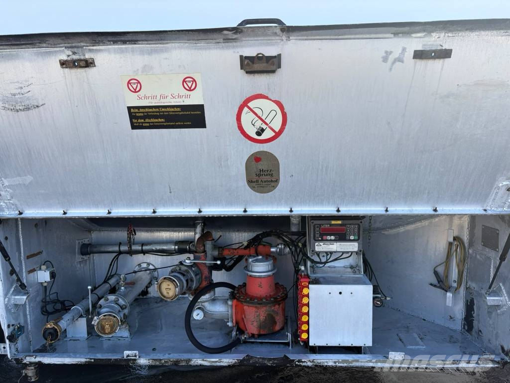 Kässbohrer STB 43m³ PETROL Semirremolques cisterna