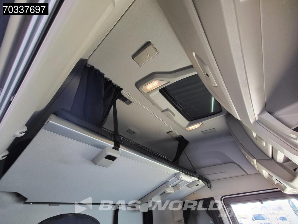 Iveco S-Way 460 4X2 Mega 2x Tanks Standklima Navi ACC Vlačilci