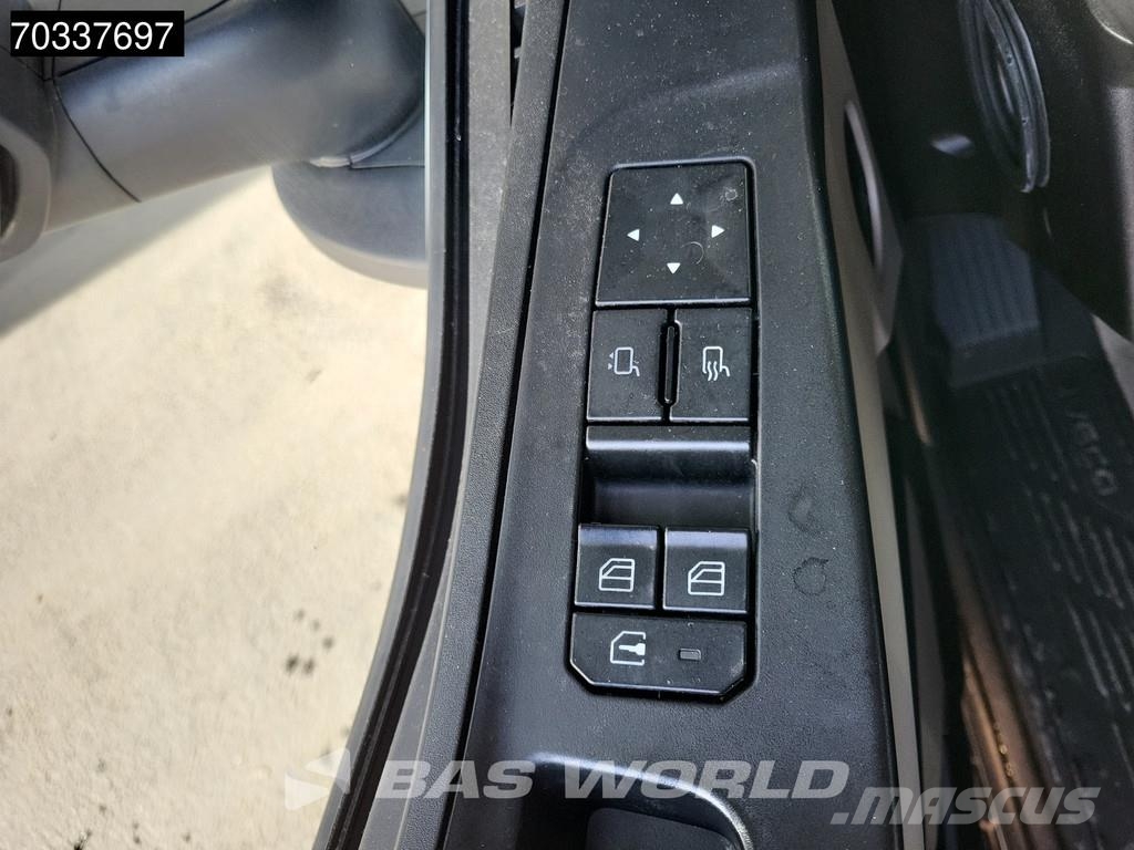Iveco S-Way 460 4X2 Mega 2x Tanks Standklima Navi ACC Vlačilci