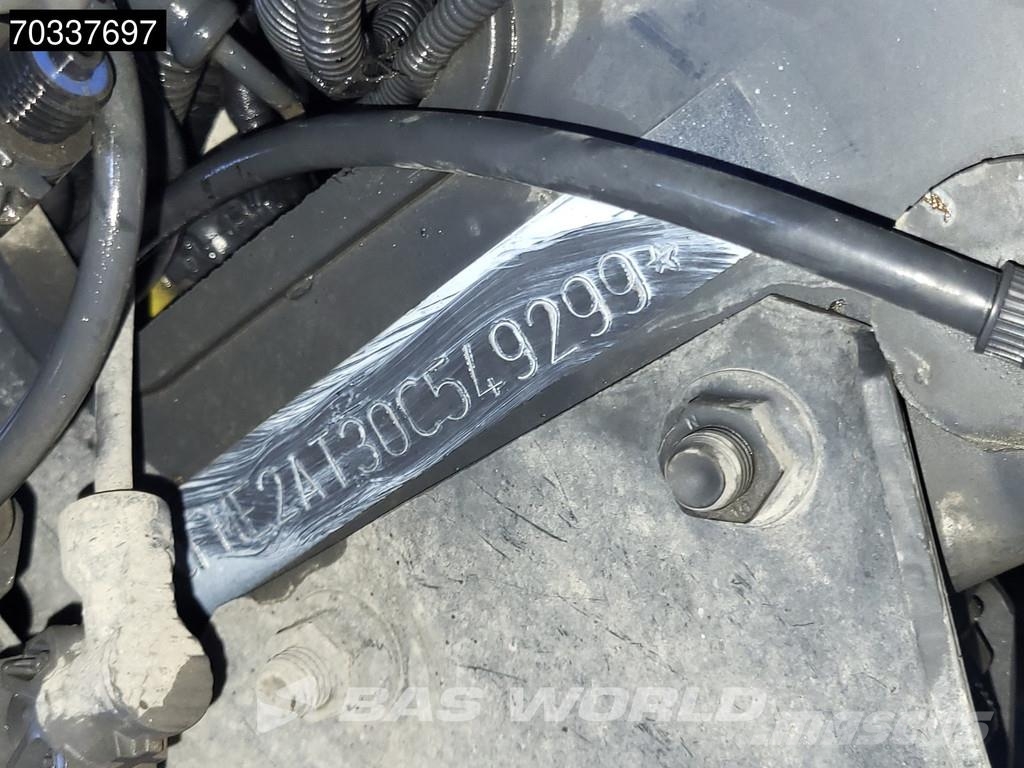 Iveco S-Way 460 4X2 Mega 2x Tanks Standklima Navi ACC Vlačilci
